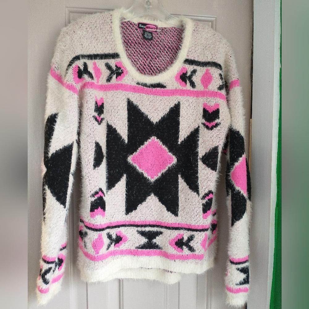 Say What ? Pullover Sweater pink black fuzzy eyelash Size Large